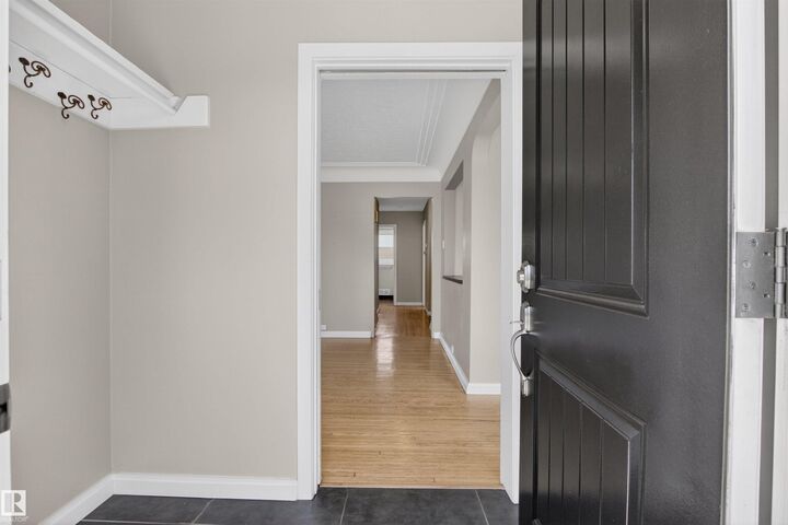 Property Photo:  14232 95 Avenue NW  AB T5N 0A5 