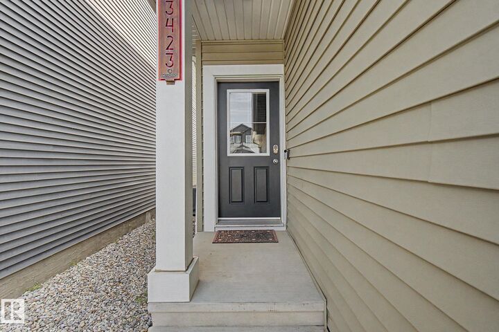 Property Photo:  3423 Checknita Terrace SW  AB T6W 4H6 