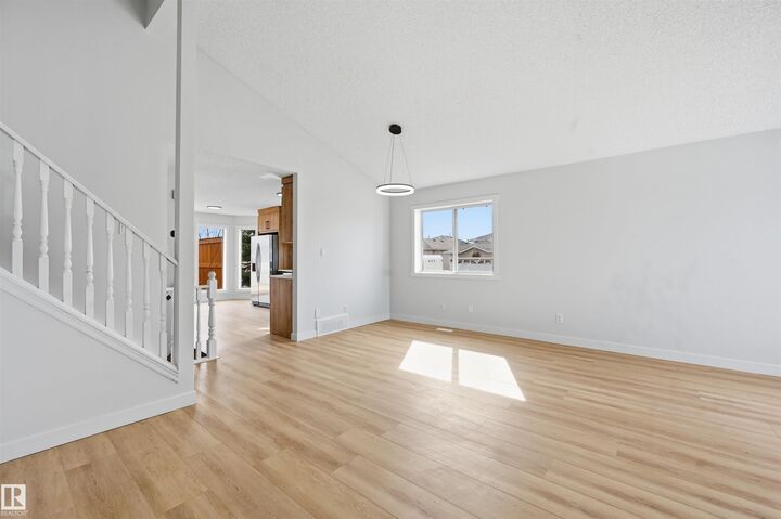 Property Photo:  631 Jenner Cove Cove NW  AB T6L 6S1 
