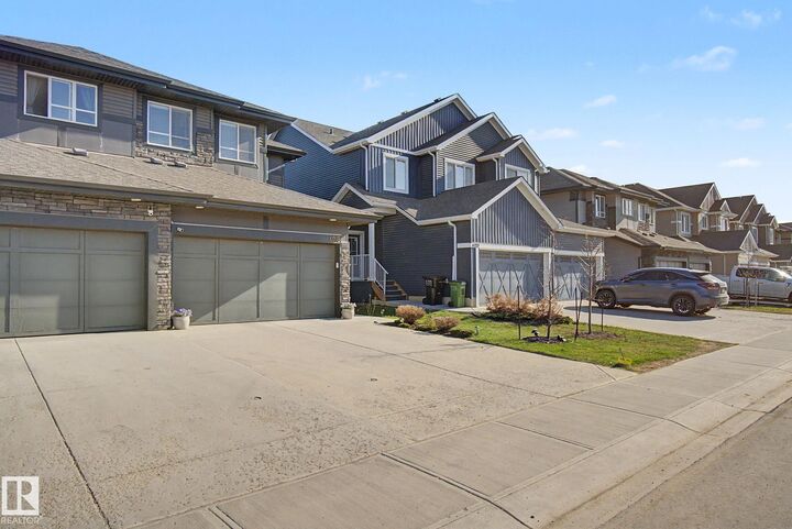 Property Photo:  4018 Kinsella Way SW  AB T6W 4J5 