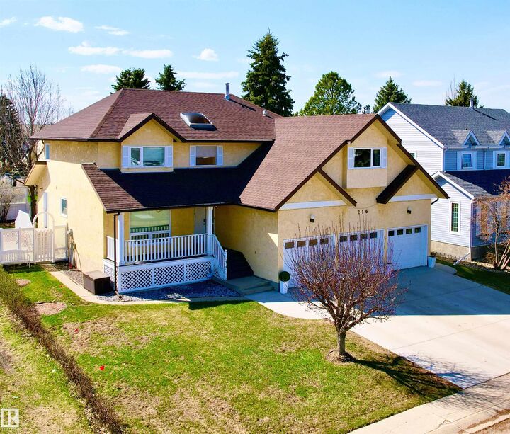 Property Photo:  216 Parkallen Way  AB T9A 3J4 