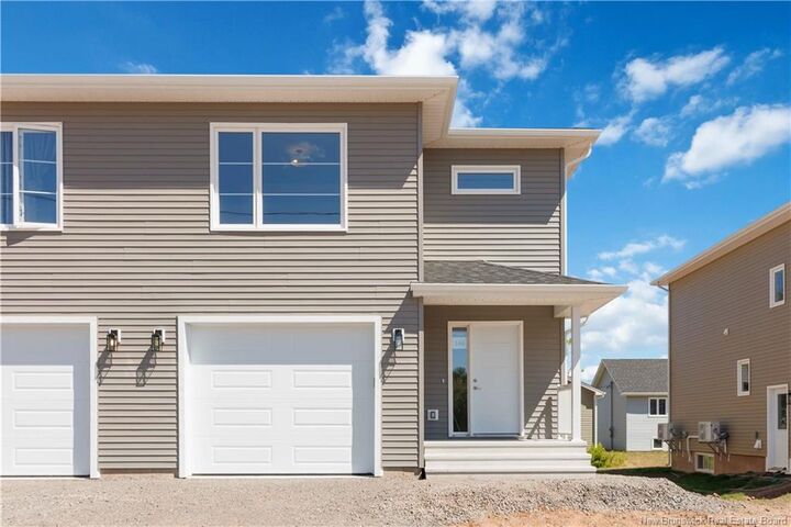 Property Photo:  16 Rutledge Crescent  NB E1B 0X6 