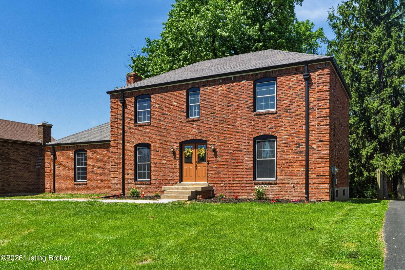 Property Photo:  9205 Collingwood Rd  KY 40299 