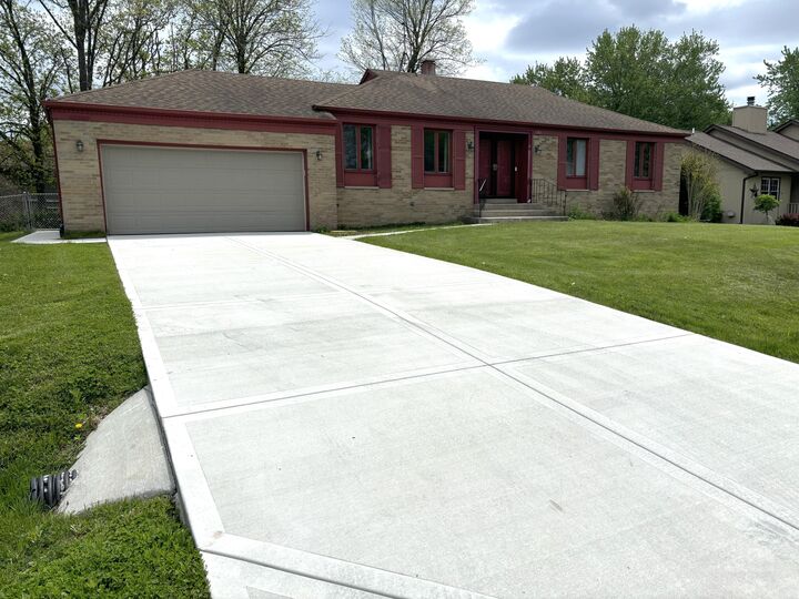 Property Photo: 1385 Brandywine Road IN 46307