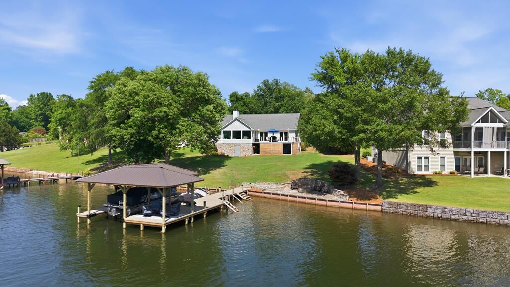 Property Photo:  360 Topsail Drive  SC 29384 