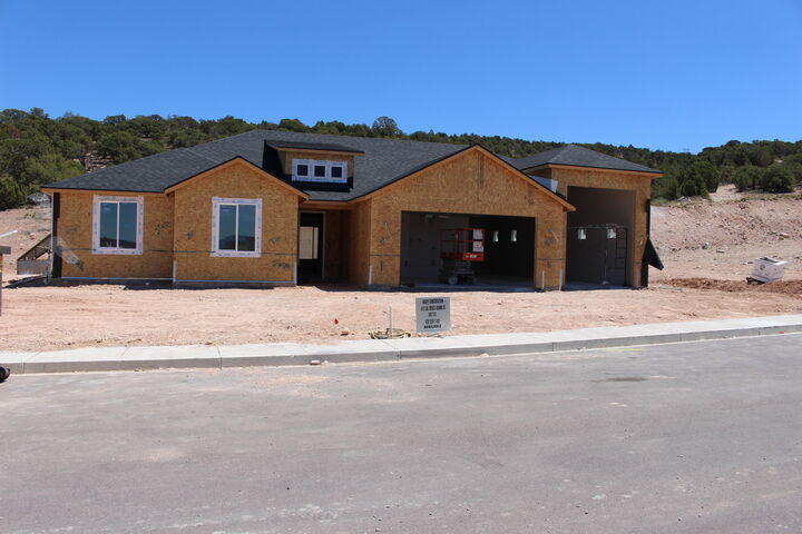 Property Photo:  611 S Renze Adams St  UT 84720 