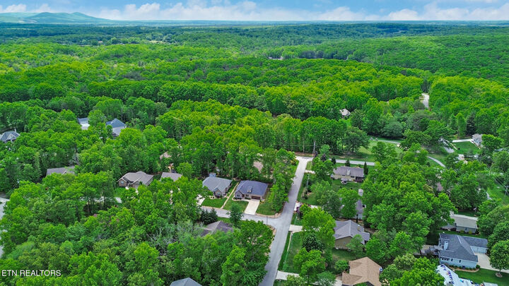 Property Photo:  10 King John Lane  TN 38558 