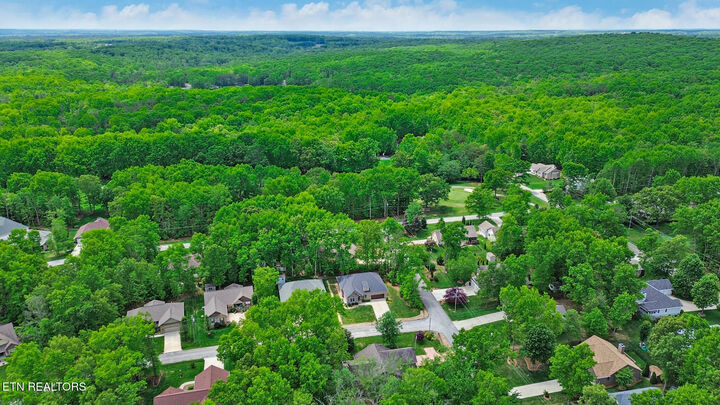 Property Photo: 10 King John Lane TN 38558