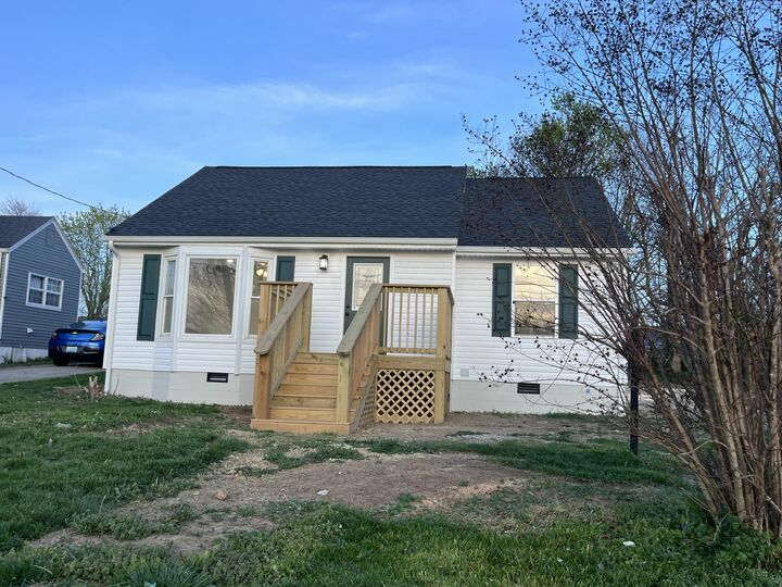 Property Photo:  110 Hillcrest Avenue  KY 40444 