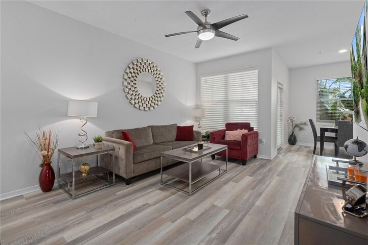 Property Photo:  1810 E Palm Avenue 5122  FL 33605 