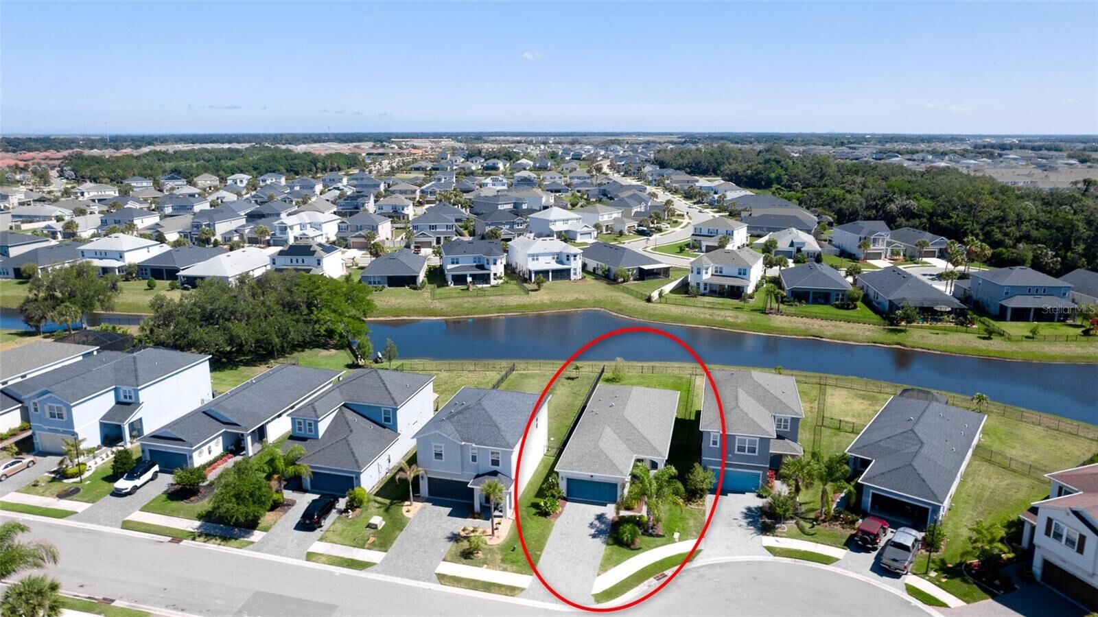 Property Photo: 5764 Bungalow Grove Court FL 34221