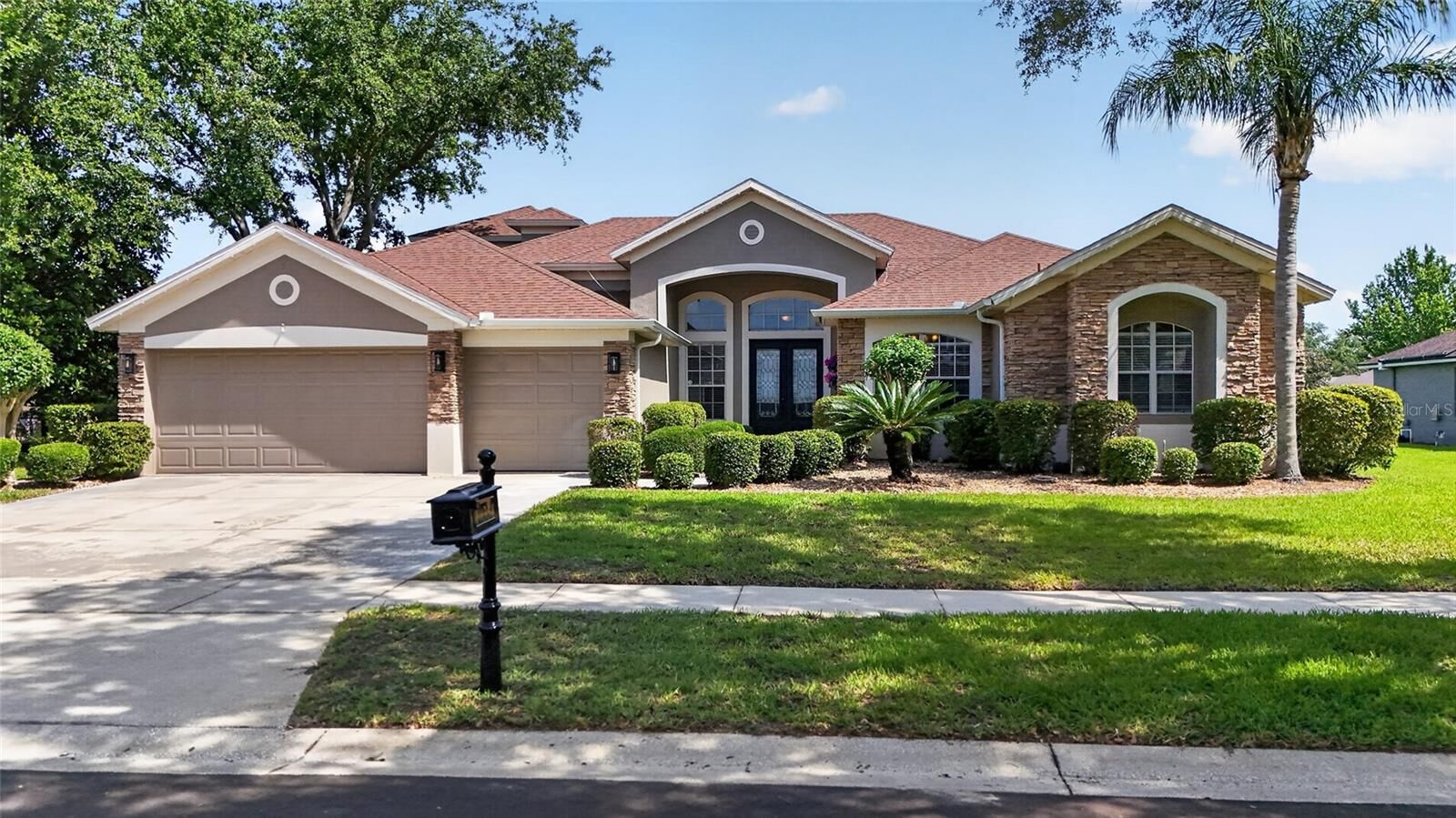 Property Photo:  10354 Oakview Pointe Terrace  FL 34734 
