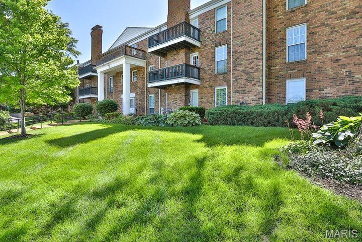 Property Photo: 10374 Chimney Rock Drive 2 MO 63146