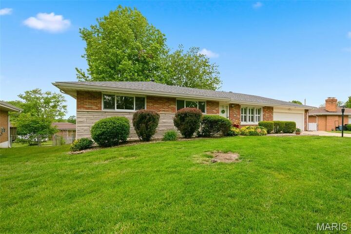 Property Photo:  7712 Sunray Lane  MO 63123 