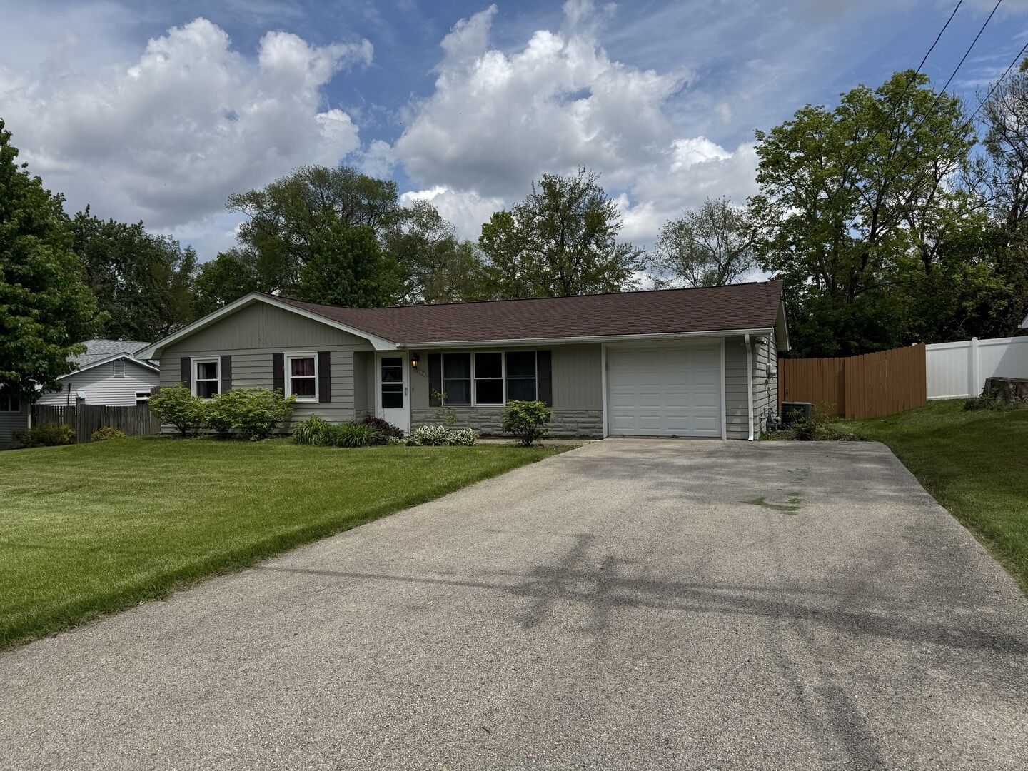 Property Photo: 15013 Hartman Drive IL 60446