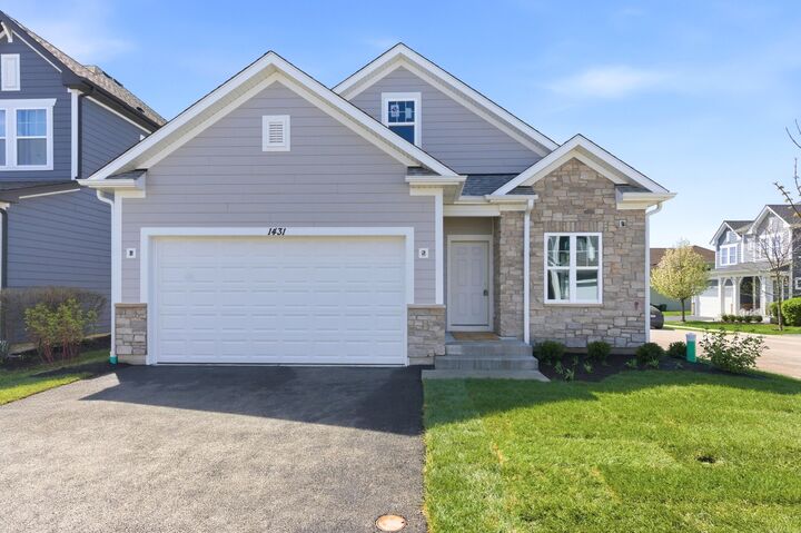 Property Photo:  1431 Somerset Place  IL 60010 