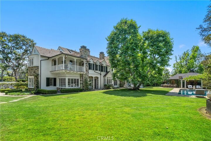 Property Photo:  10343 Valley Spring  CA 91602 
