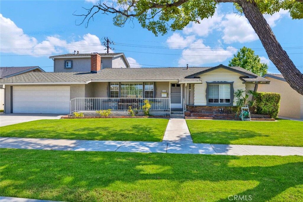 Property Photo:  3222 W Sunview  CA 92804 