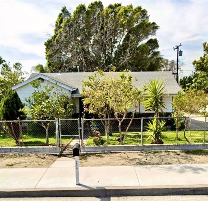 Property Photo:  9970 Citrus  CA 92335 