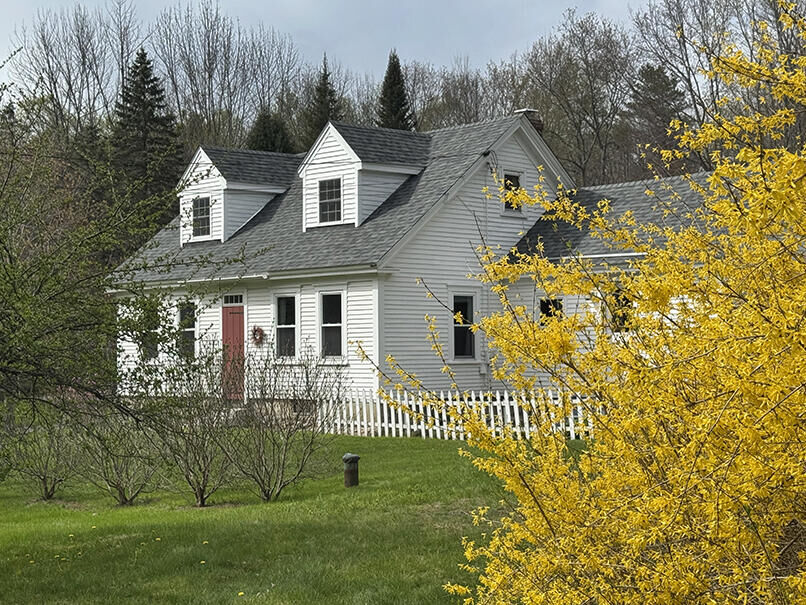 Property Photo:  1061 High Street  ME 04345 
