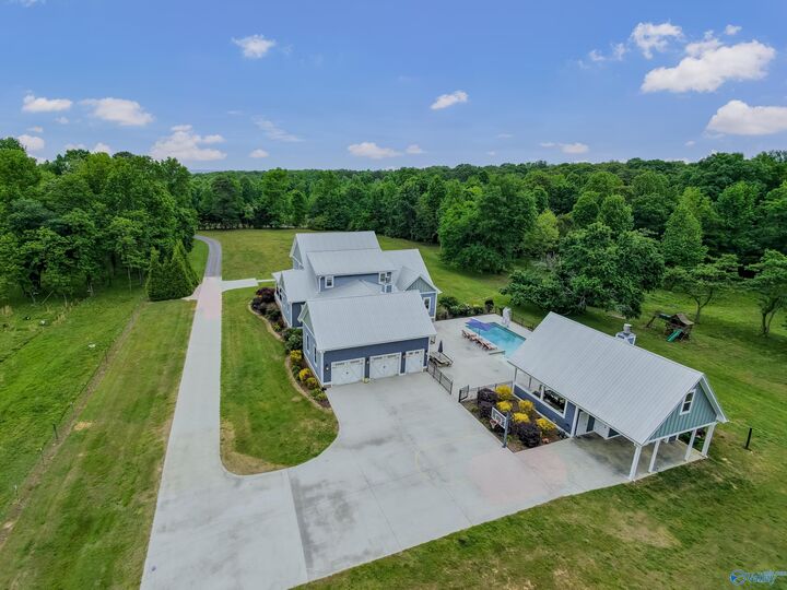 Property Photo:  482 Hilltop Road  AL 35087 