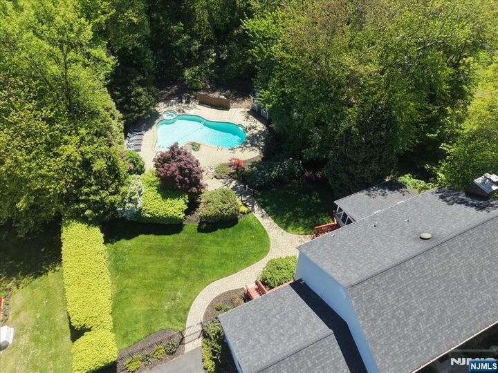 Property Photo:  74 Van Blarcom Lane  NJ 07481 