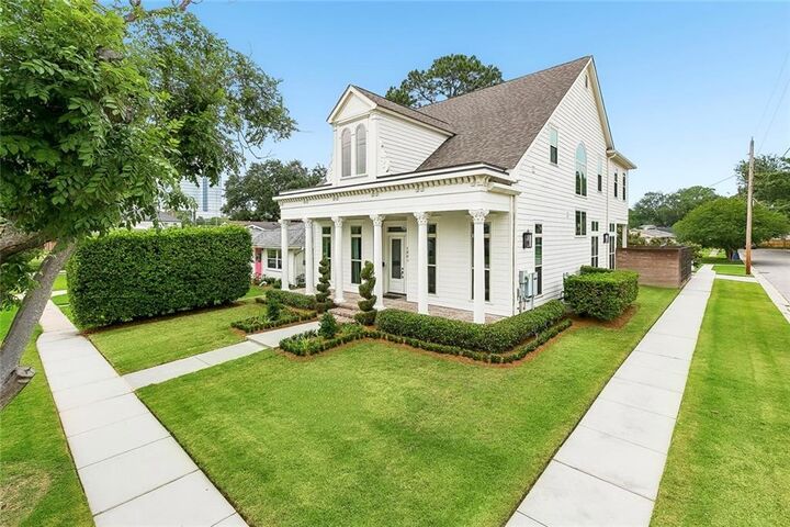 Property Photo: 1801 Ridgelake Drive LA 70005