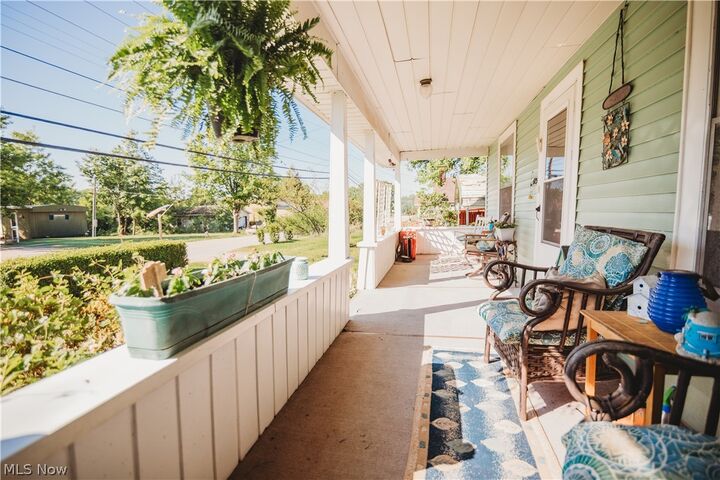 Property Photo:  425 Hill Street  WV 26104 