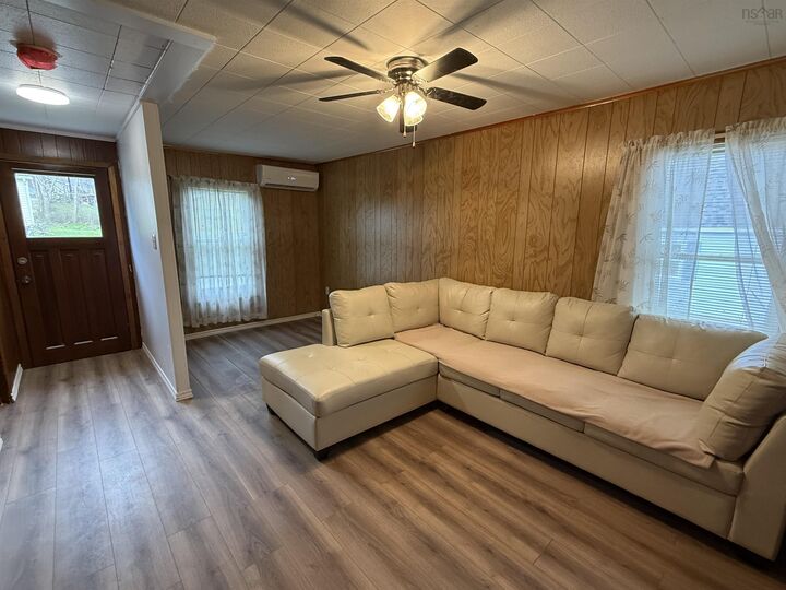 Property Photo:  45 Martha Street  NS B0K 1H0 