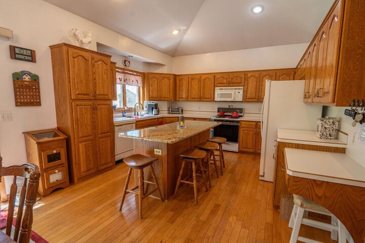 Property Photo:  20810 Parkfield Avenue  MN 55352 