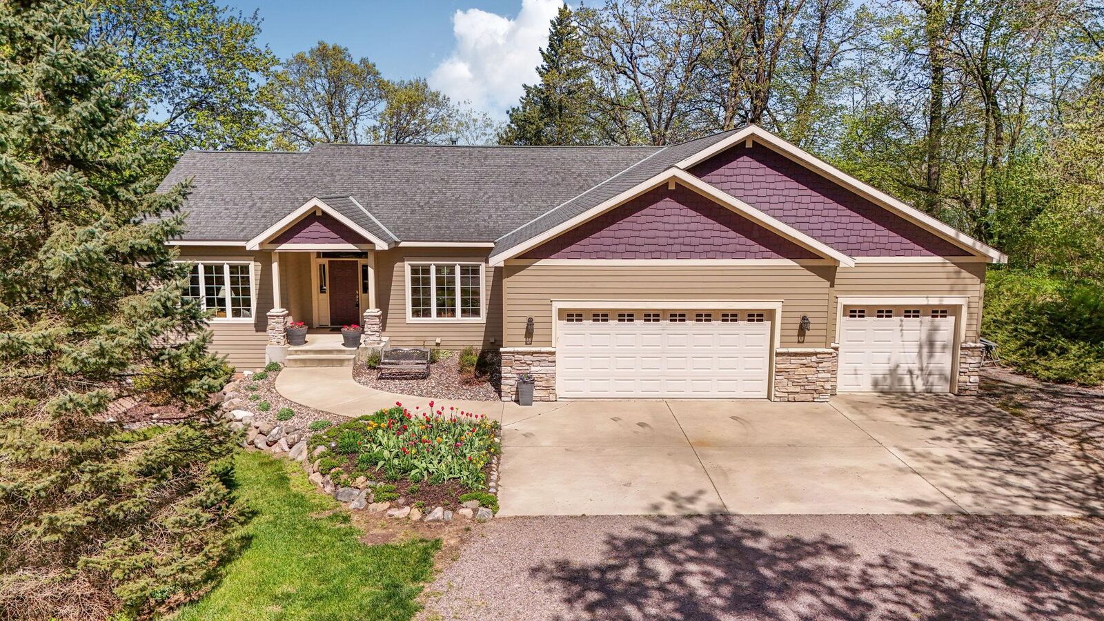 Property Photo: 12516 180th Street MN 55353