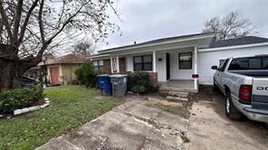 Property Photo:  3527 S Ewing Avenue  TX 75216 