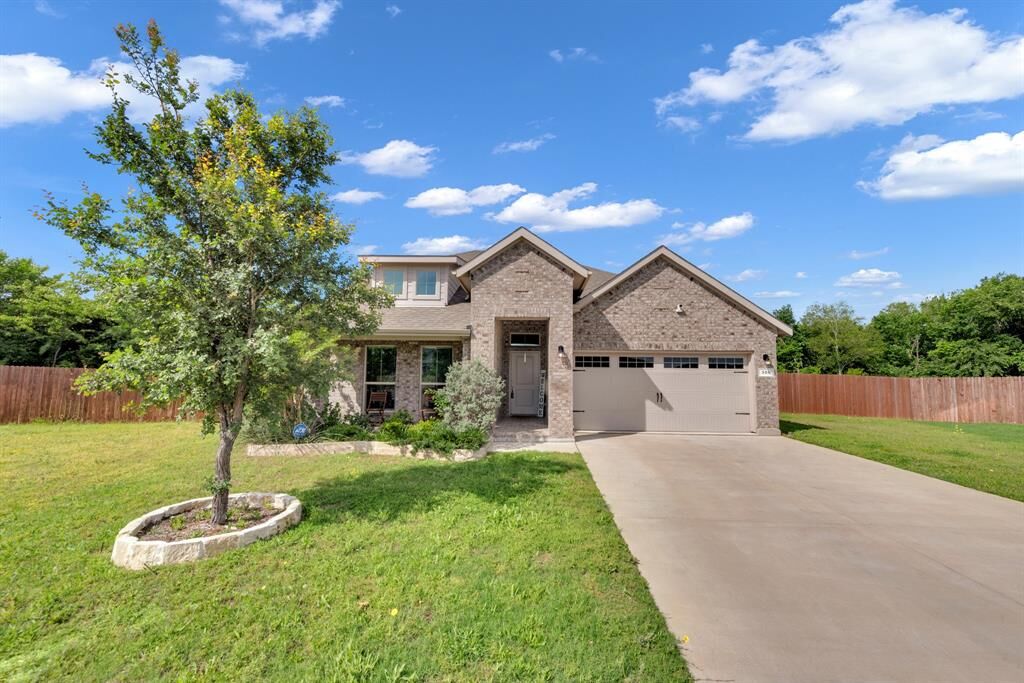 Property Photo: 300 Clayton Street TX 75154