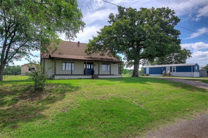 Property Photo:  346 County Road 3501  TX 75482 