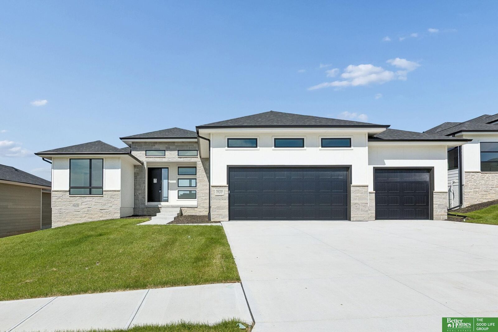 Property Photo:  5610 N 198th Street  NE 68022 
