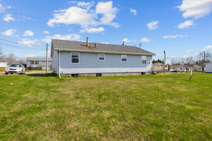 Property Photo:  25 Friar Drive  PE C1A 9L1 