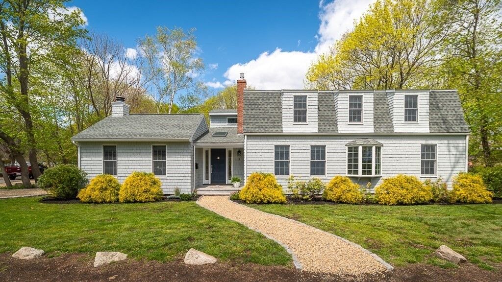 Property Photo:  5 Mount Pleasant Ave  MA 01930 