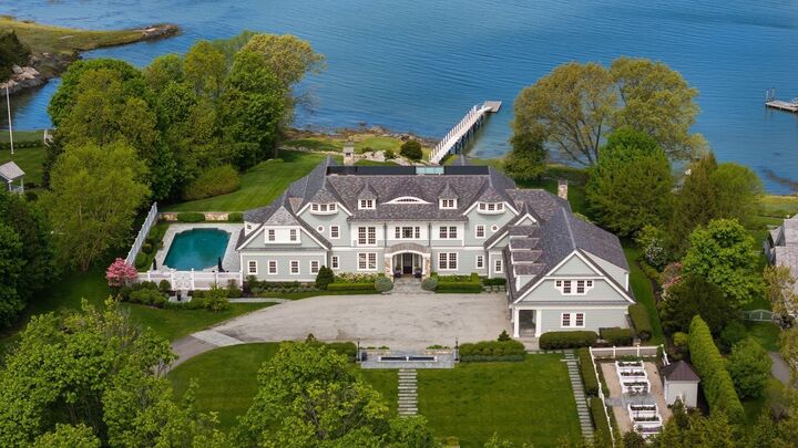 Property Photo: 5 Bare Cove Ln MA 02043