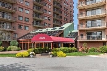 Property Photo:  3920 Mystic Valley Pkwy 913  MA 02155 