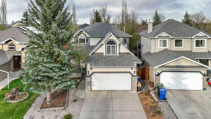 Property Photo:  121 Chaparral Way SE  AB T2X 3J9 