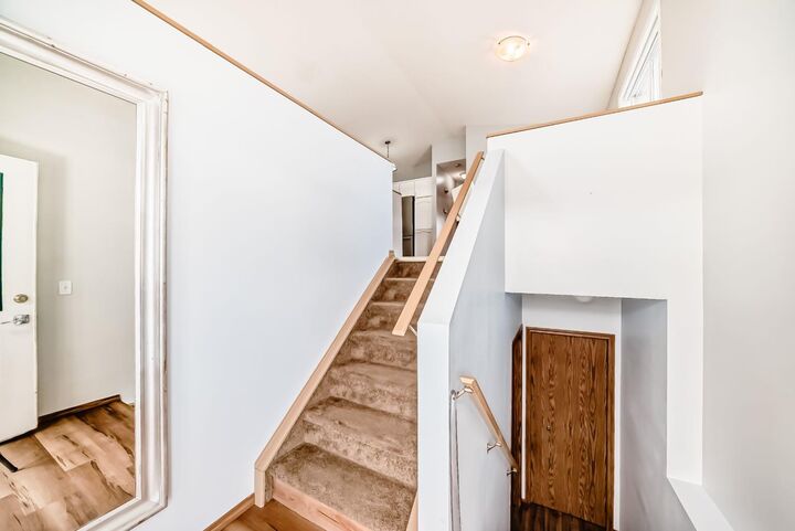 Property Photo:  118 Bridleridge Way SW  AB T2Y 4K8 