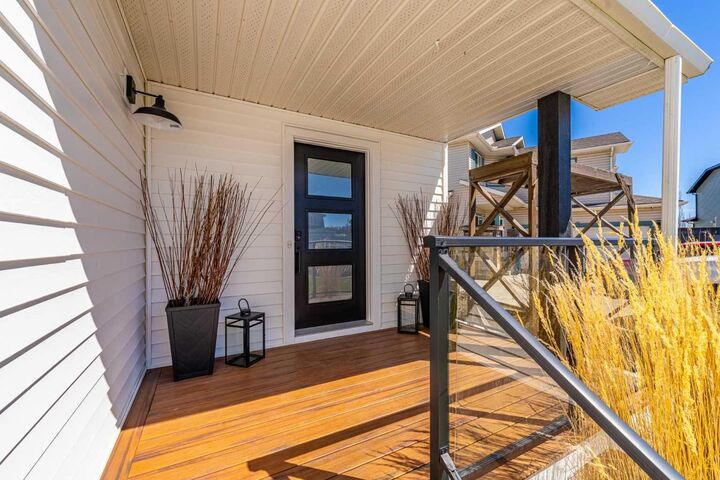 Property Photo:  8 Sheep River Hill  AB T1S 1X2 
