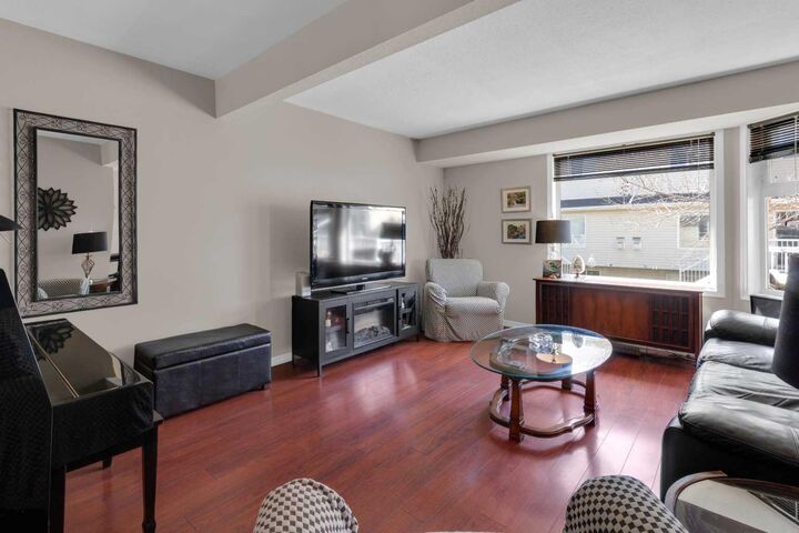 Property Photo: 567 Edmonton Trail NE 45 AB T4B 2L4