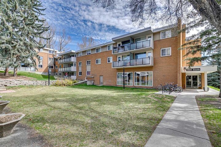 Property Photo:  1620 8 Avenue NW 357  AB T2N 1C4 
