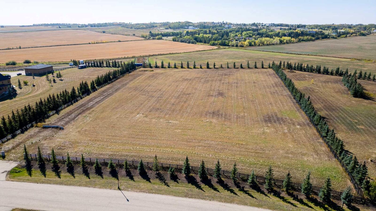 Property Photo:  714040 71 Range Road 6  AB T8W 5J5 