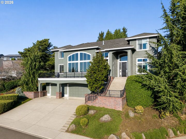 Property Photo:  1506 NW Gregory Dr  WA 98665 