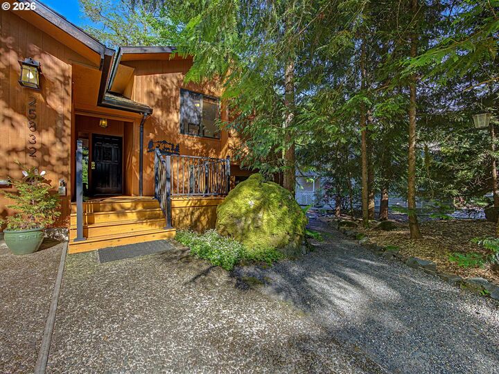 Property Photo:  25832 E Bright Ave  OR 97067 