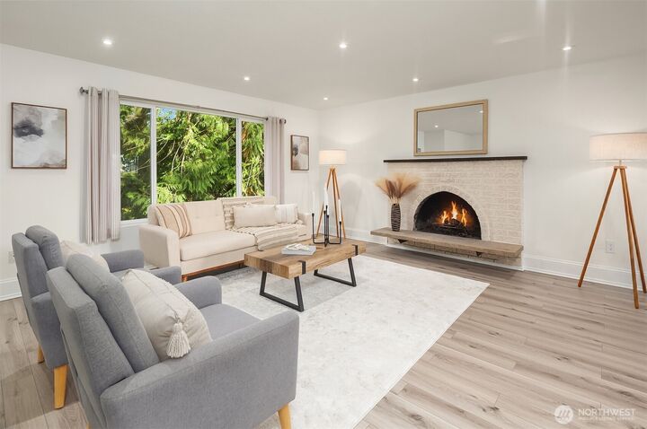 Property Photo:  1421 NW 196th St  WA 98177 
