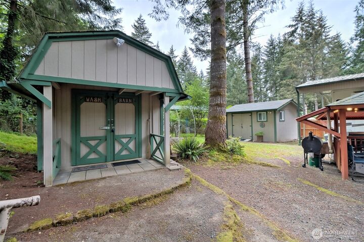 Property Photo:  1261 E Lakeshore Drive W  WA 98584 