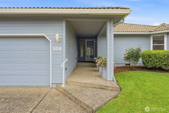 Property Photo:  308 NW 95th Circle  WA 98665 
